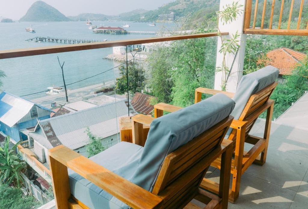 PRIVATE BALCONY room
